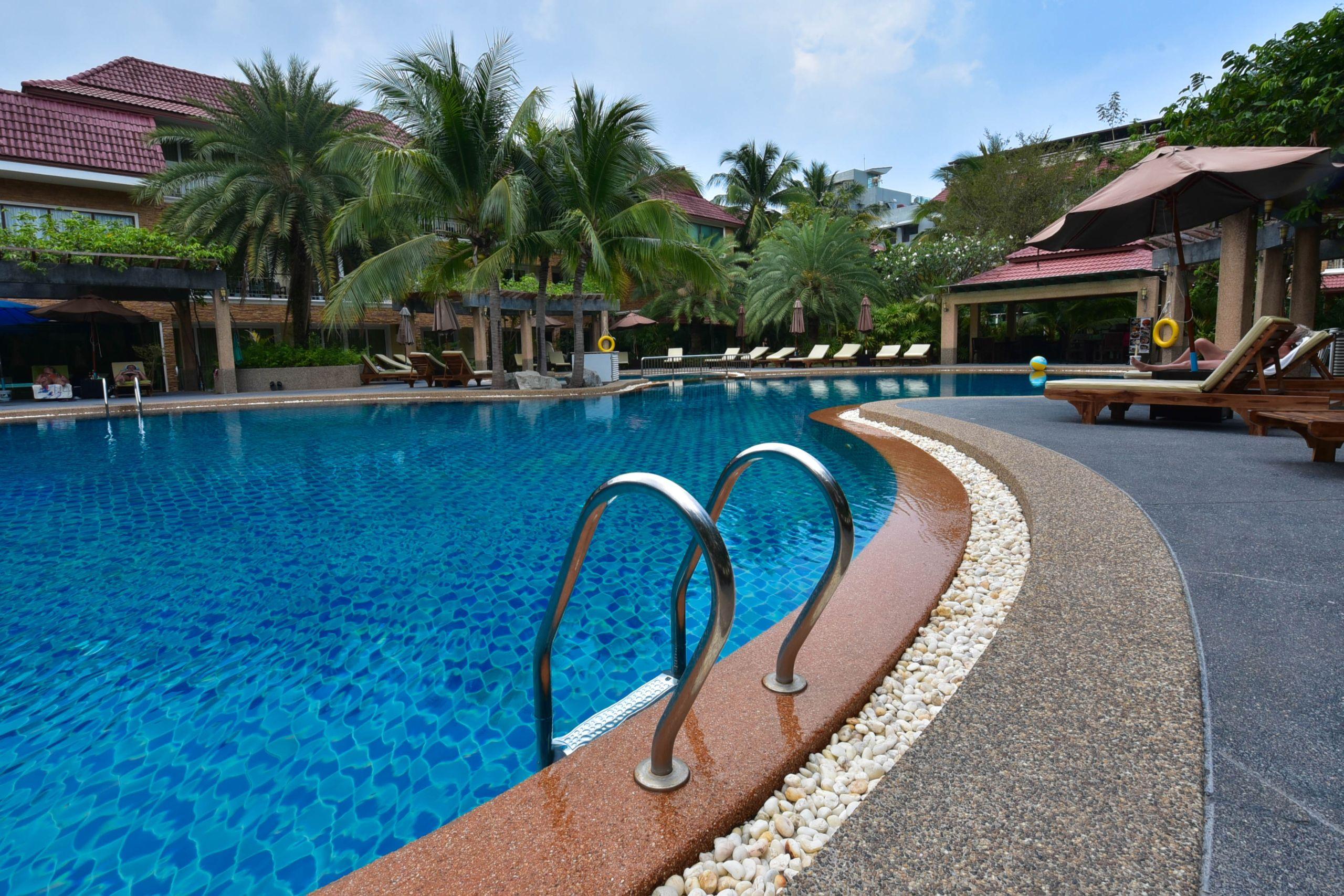 อาม่า รีสอร์ท แอนด์ สปา  Phuket ภายนอก รูปภาพ